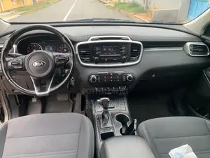 Kia Sorento 2.4L LX AWD 2019 Gray