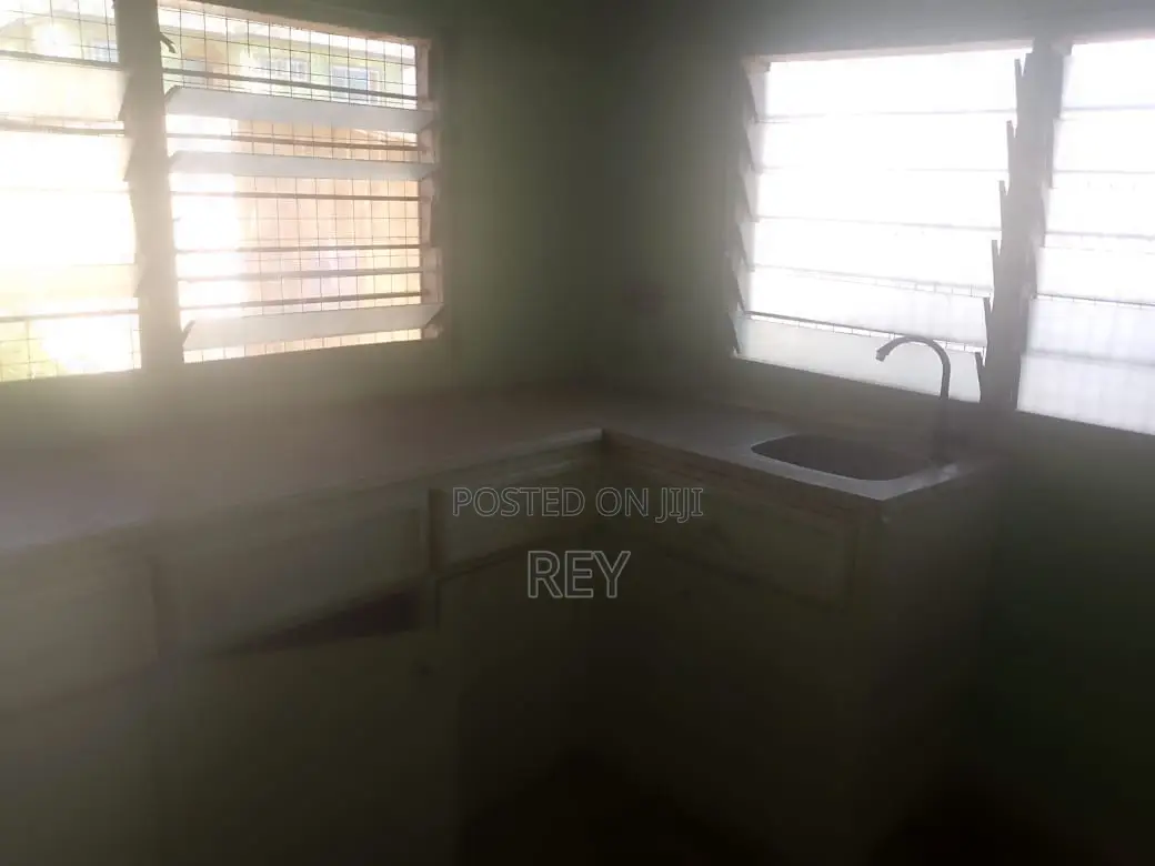 3bdrm Duplex in New Ghawe Near Lafa, Mallam for rent