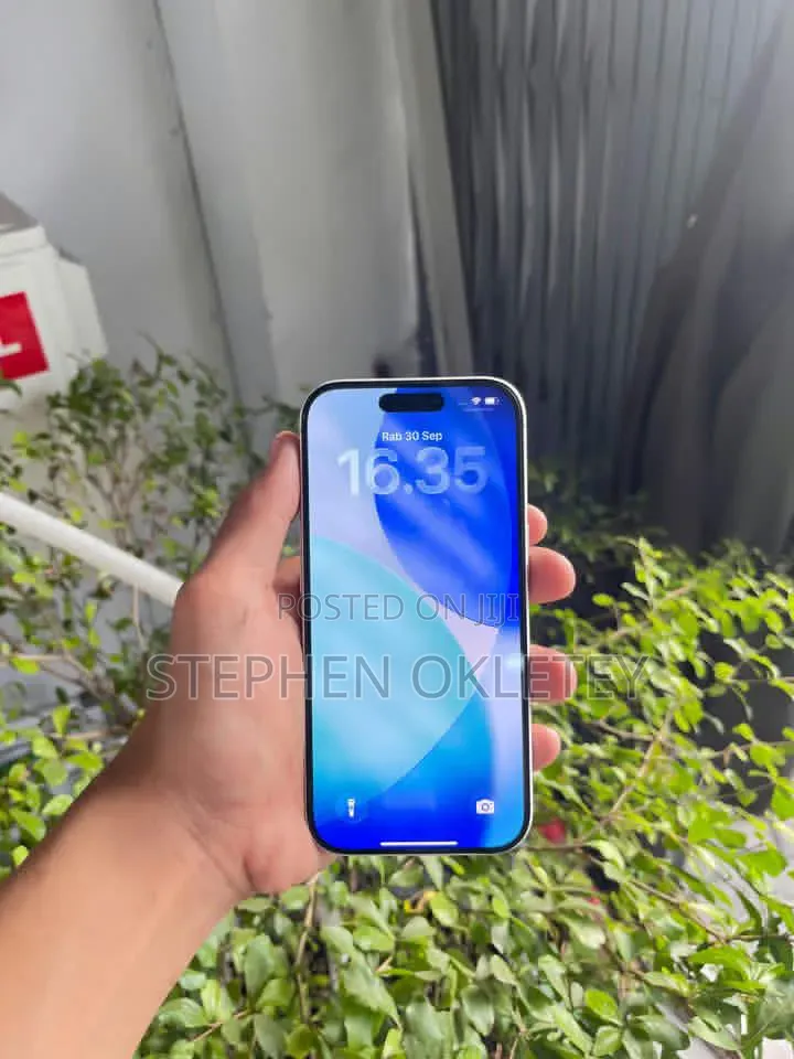 New Apple iPhone 17 Pro Max 256 GB White
