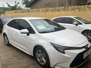 Toyota Corolla L 2022 White
