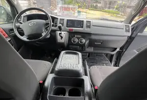 Toyota Grand HiAce 2002 Black