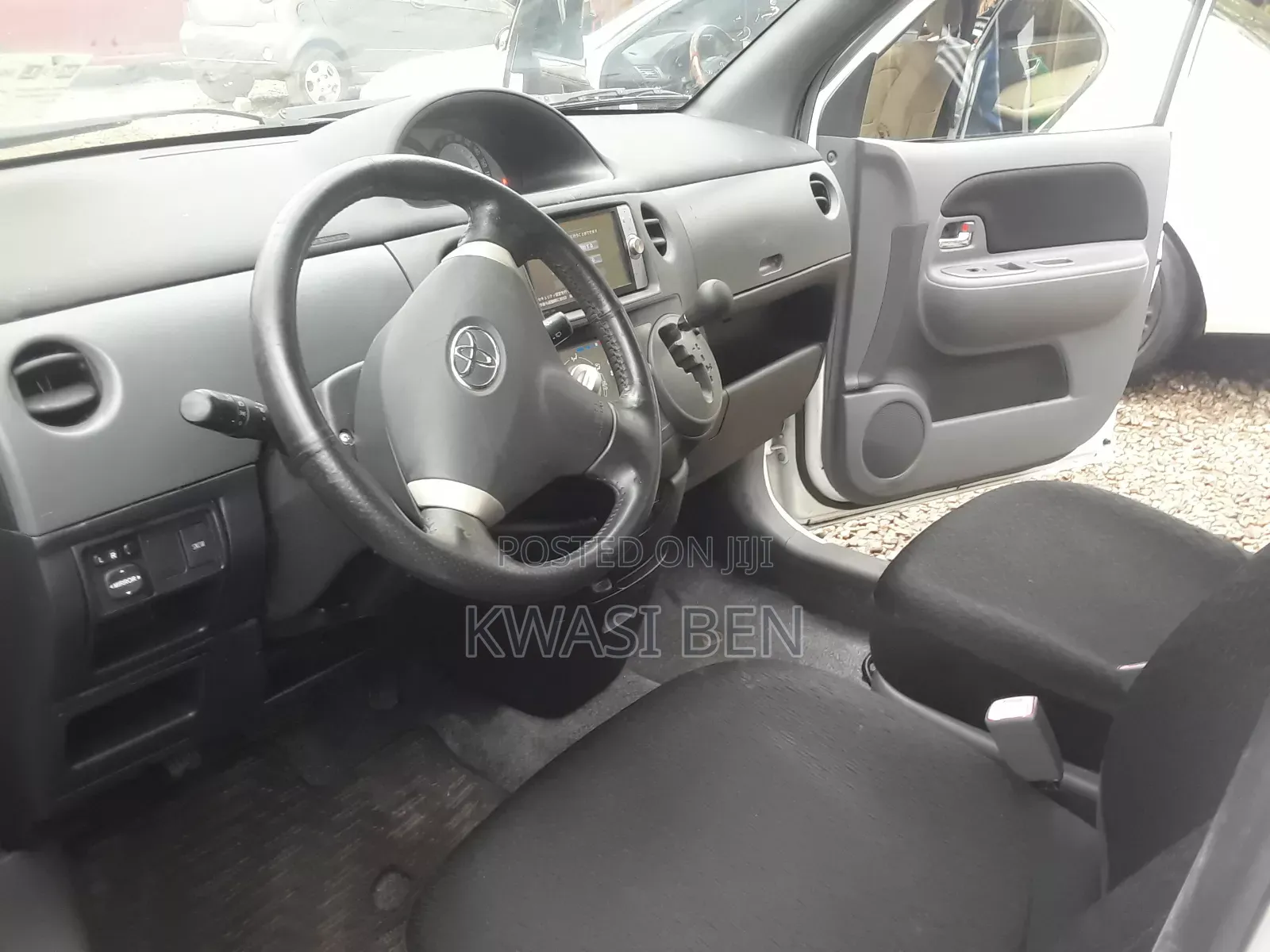 Toyota Sienna 2012 White