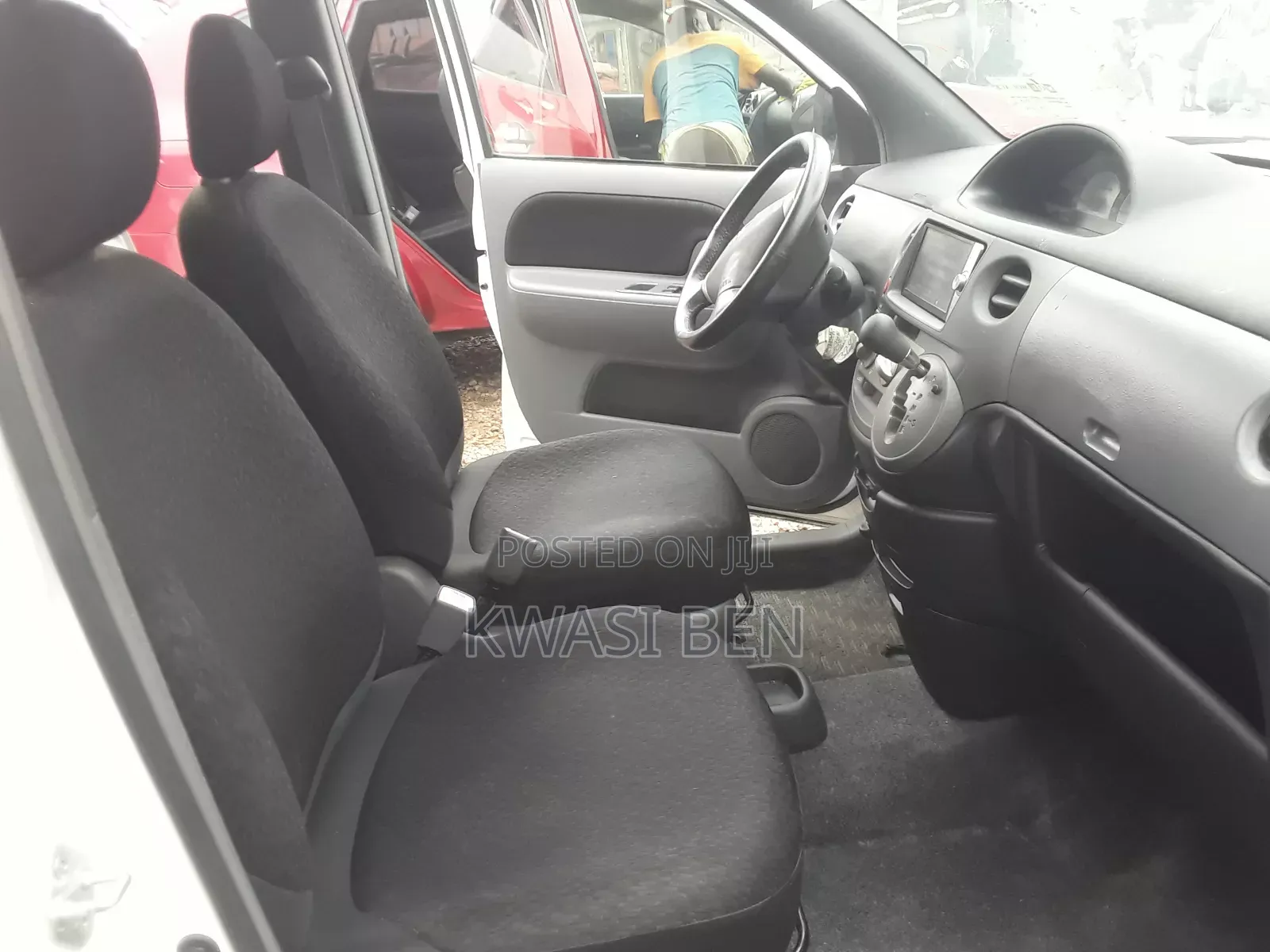 Toyota Sienna 2012 White