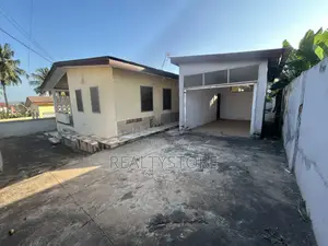 4bdrm House in Ashongman Estate, Accra Metropolitan for sale