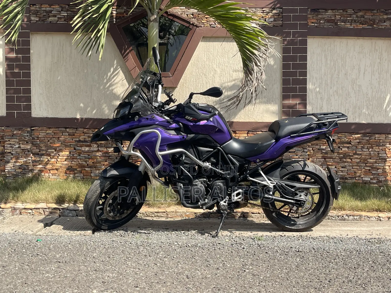 Benelli TRK 502 2017 Purple