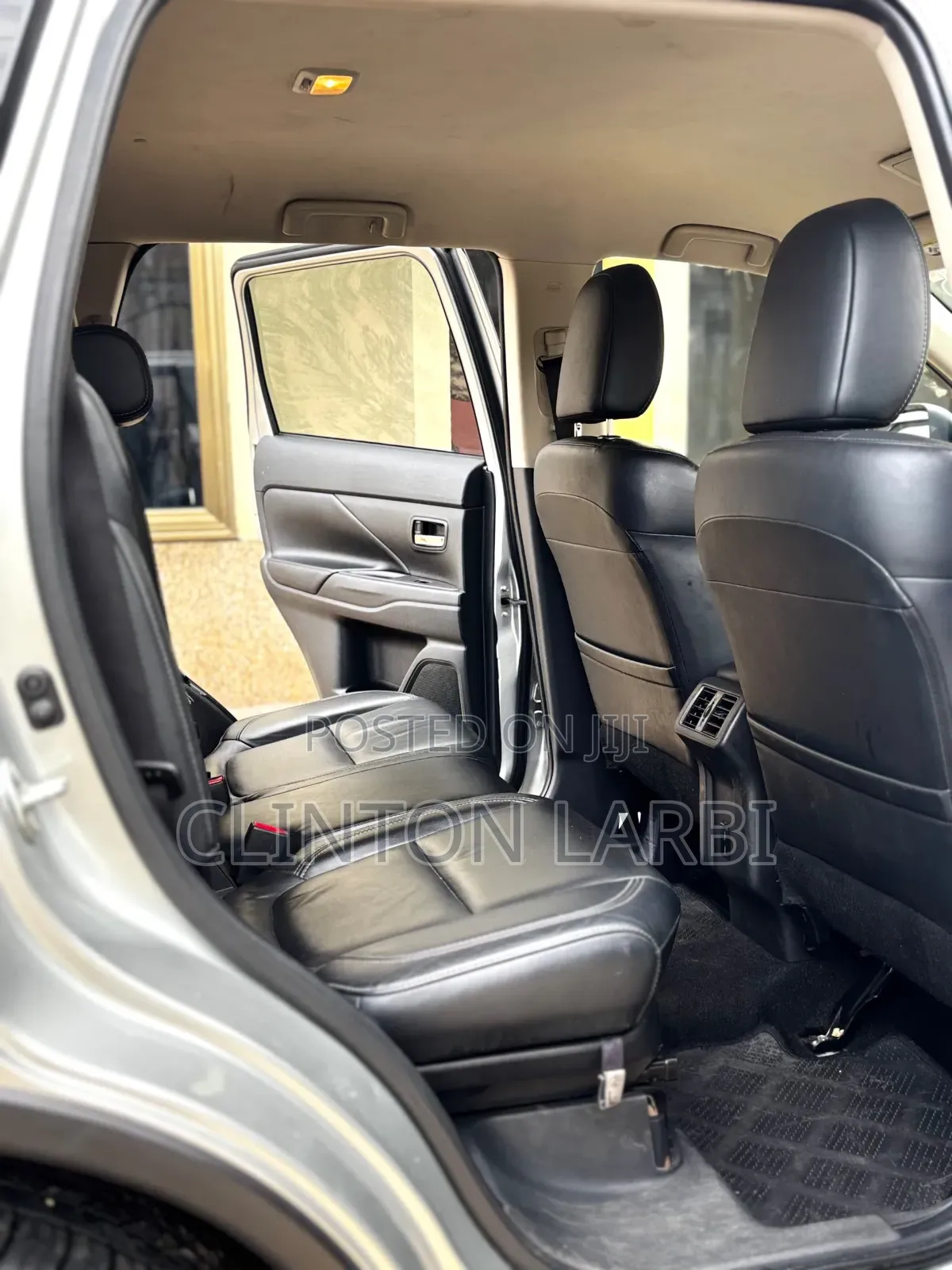 Mitsubishi Outlander SEL FWD 2018 Silver