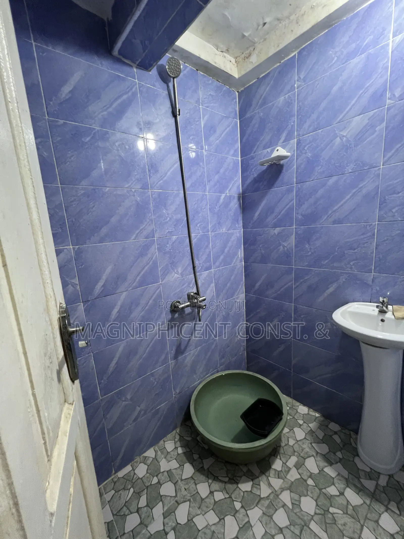1bdrm Apartment in Lakeside, Ashaley Botwe for rent