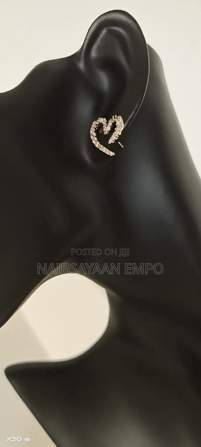 Niche Love Stud Design Ear Jewelry