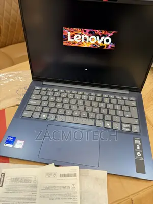 New Laptop Lenovo Ideapad 3 8GB Intel Core i5 SSD 256GB