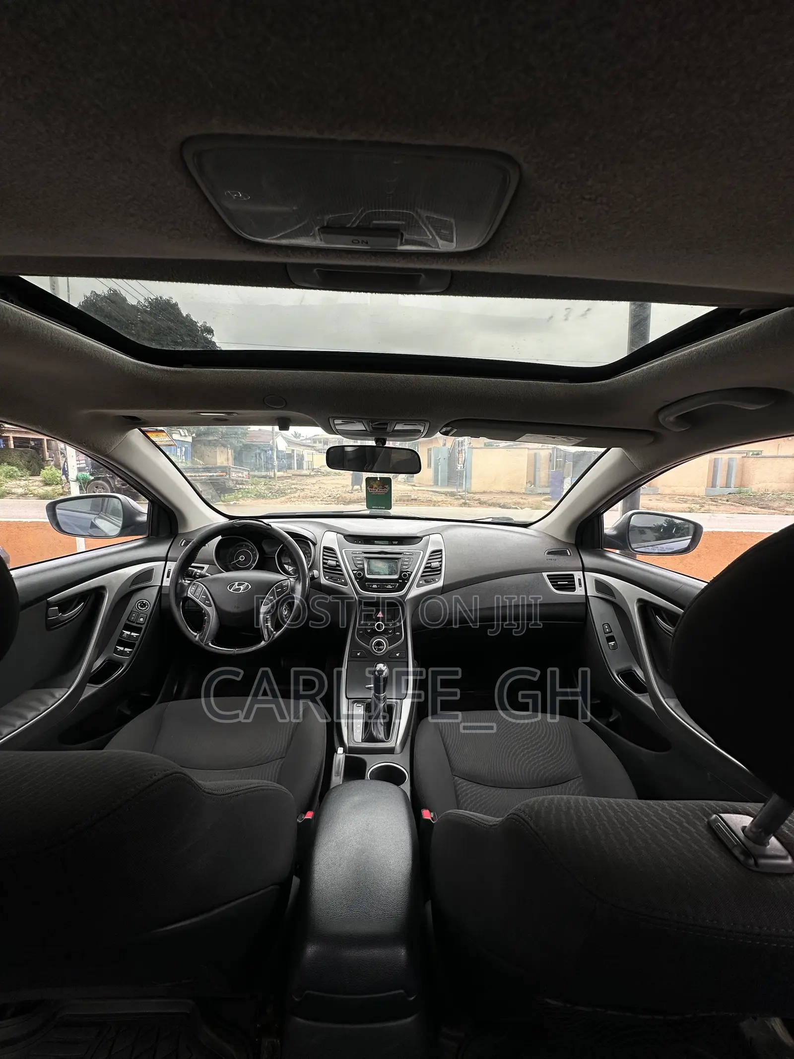 Hyundai Elantra Limited Sedan FWD (1.8L 4cyl 6A) 2016 Blue