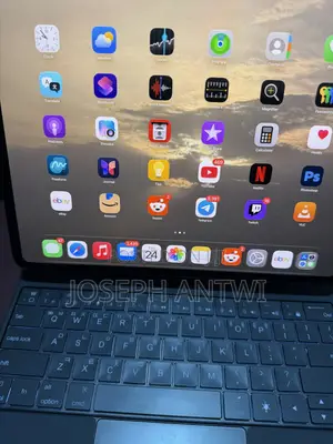 Apple iPad Pro 13 (2024) 256 GB Gray