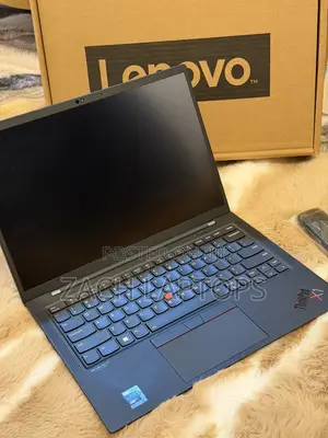 Laptop Lenovo ThinkPad X1 Carbon Gen11 32GB Intel Core i7 SSD 1T