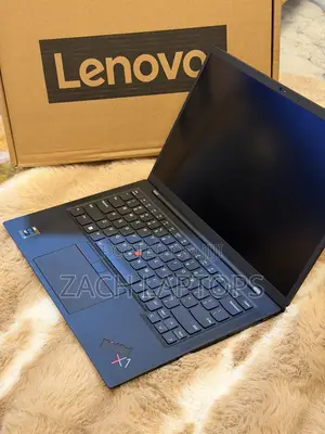 Laptop Lenovo ThinkPad X1 Carbon Gen11 32GB Intel Core i7 SSD 1T