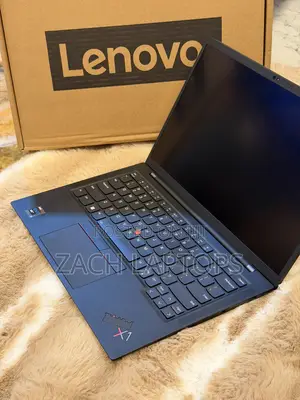 Laptop Lenovo ThinkPad X1 Carbon Gen11 32GB Intel Core i7 SSD 1T