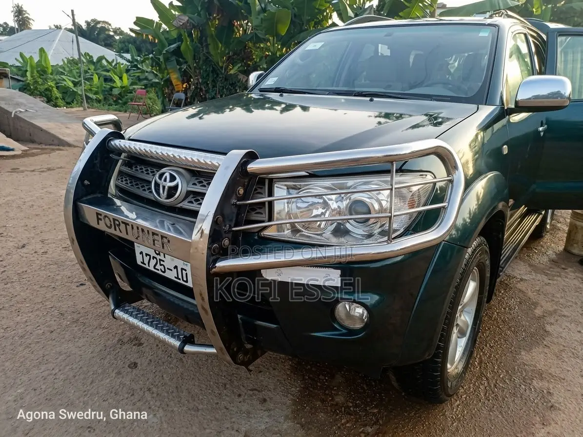 Toyota Fortuner 4.0 AWD 2010 Green