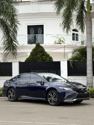 Toyota Camry XSE 2023 Blue