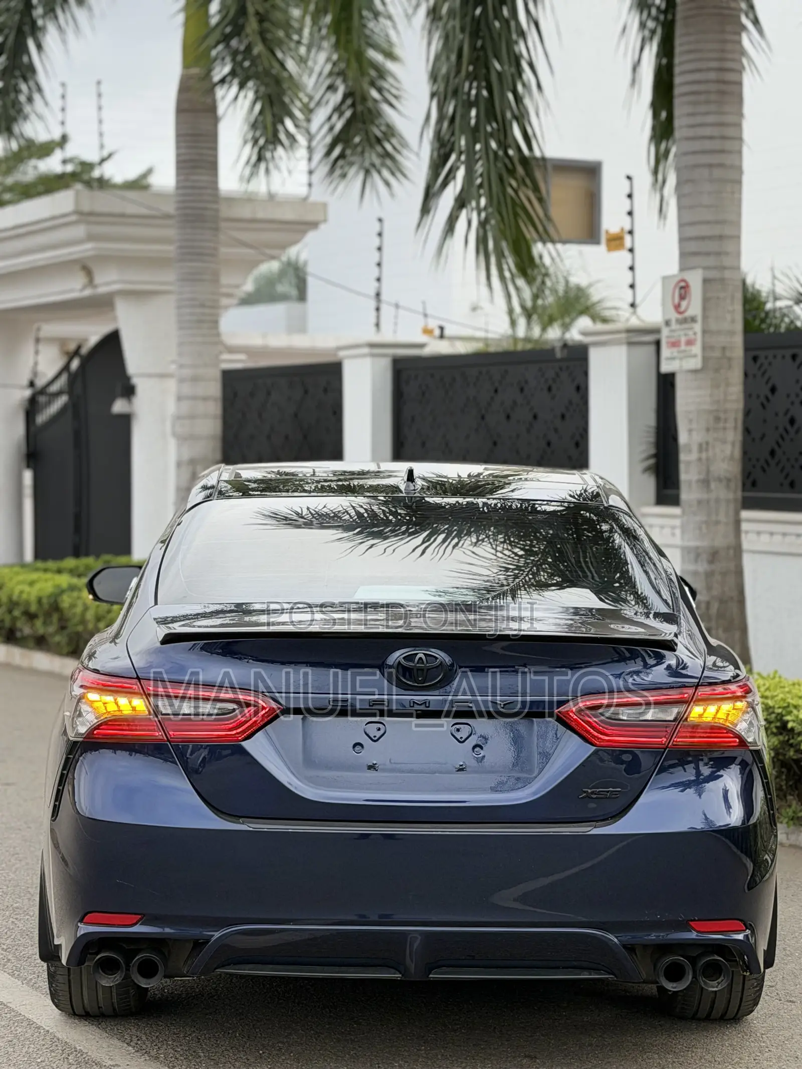 Toyota Camry XSE 2023 Blue