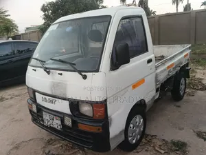Hyundai Trajet 2000 White