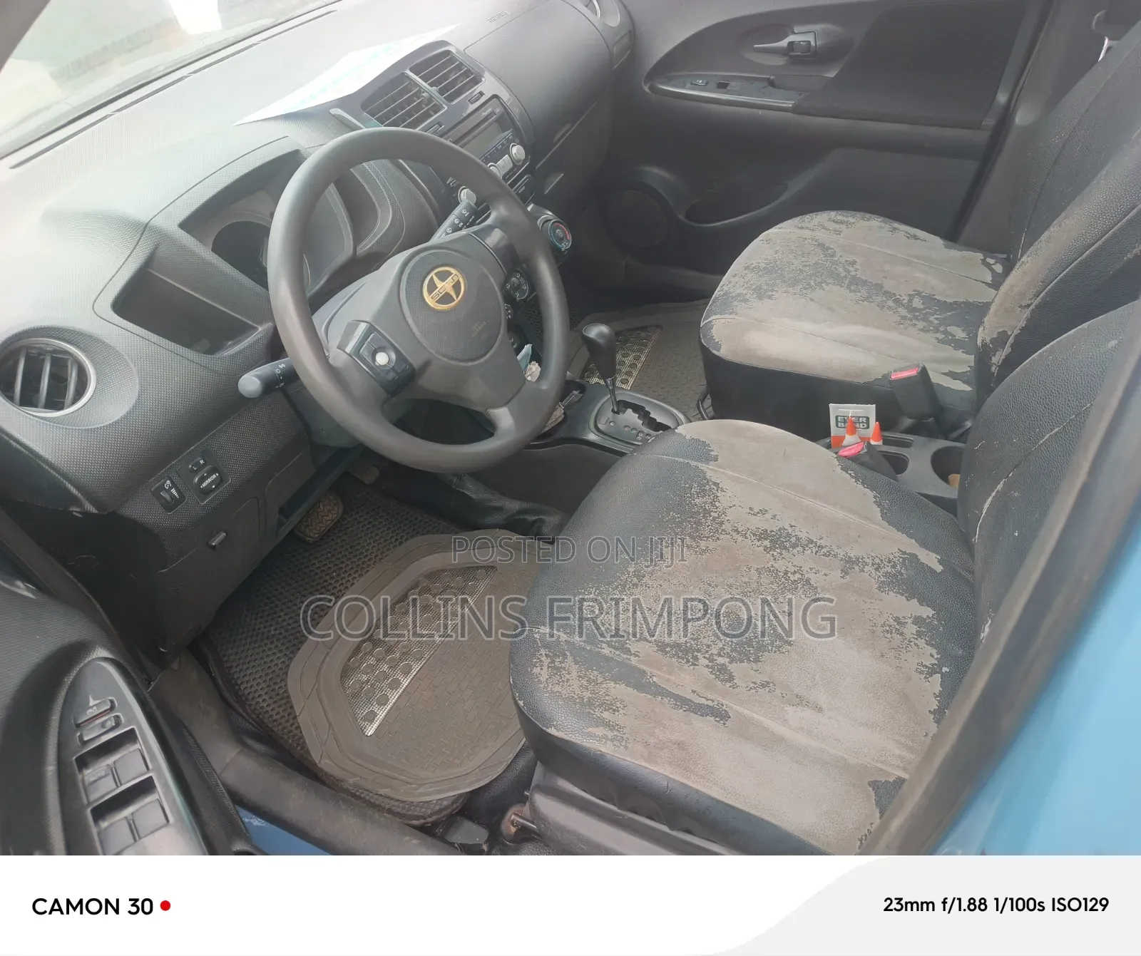 Scion xD Base 2010 Blue