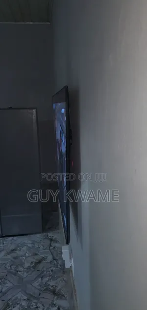 Samsung Bu8000 55 Inch TV 2022 Model, Type C/ Solar Remote