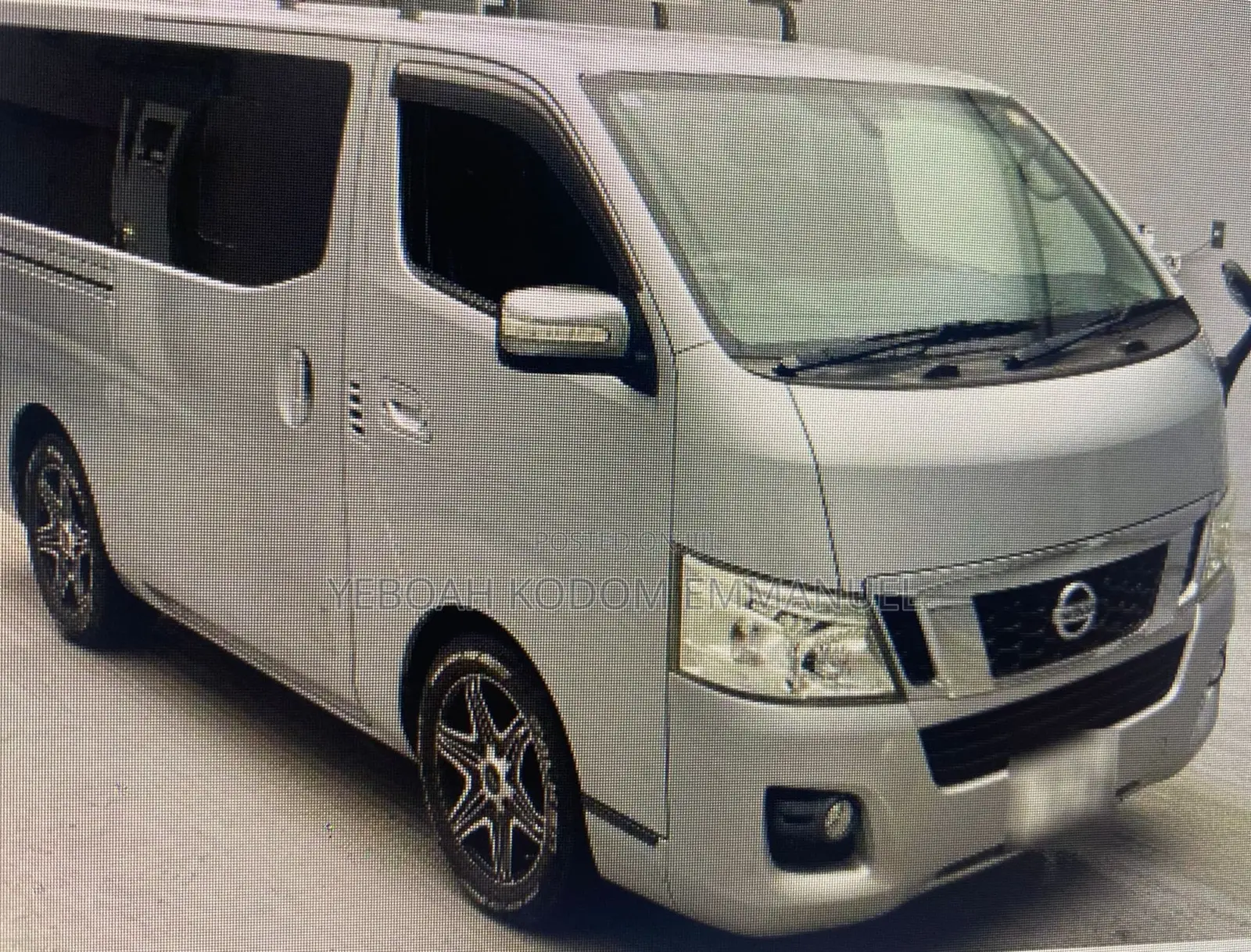 Nissan Caravan (Urvan) 2012 Silver