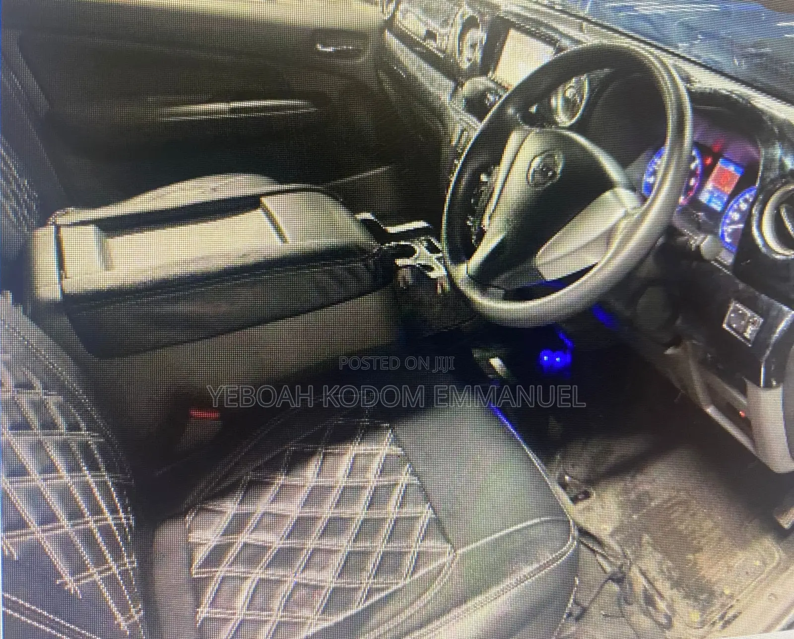 Nissan Caravan (Urvan) 2012 Silver
