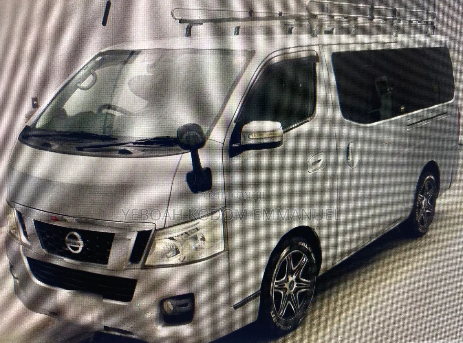 Nissan Caravan (Urvan) 2012 Silver