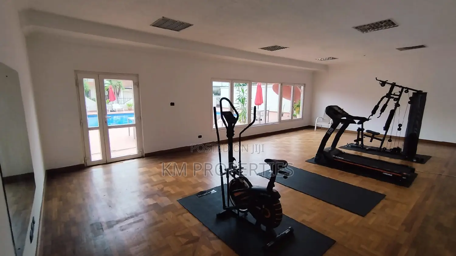 Furnished 3bdrm Duplex in Airport Residential Area for rent