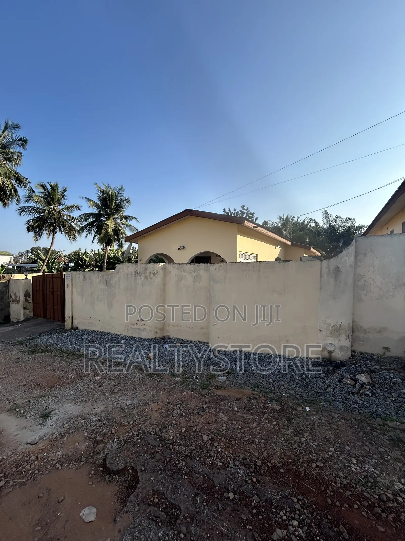 2bdrm House in Ashongman Estate, Accra Metropolitan for sale