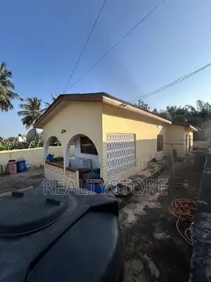 2bdrm House in Ashongman Estate, Accra Metropolitan for sale