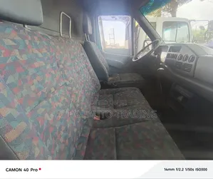 Mercedes-Benz Sprinter 2000 Orange