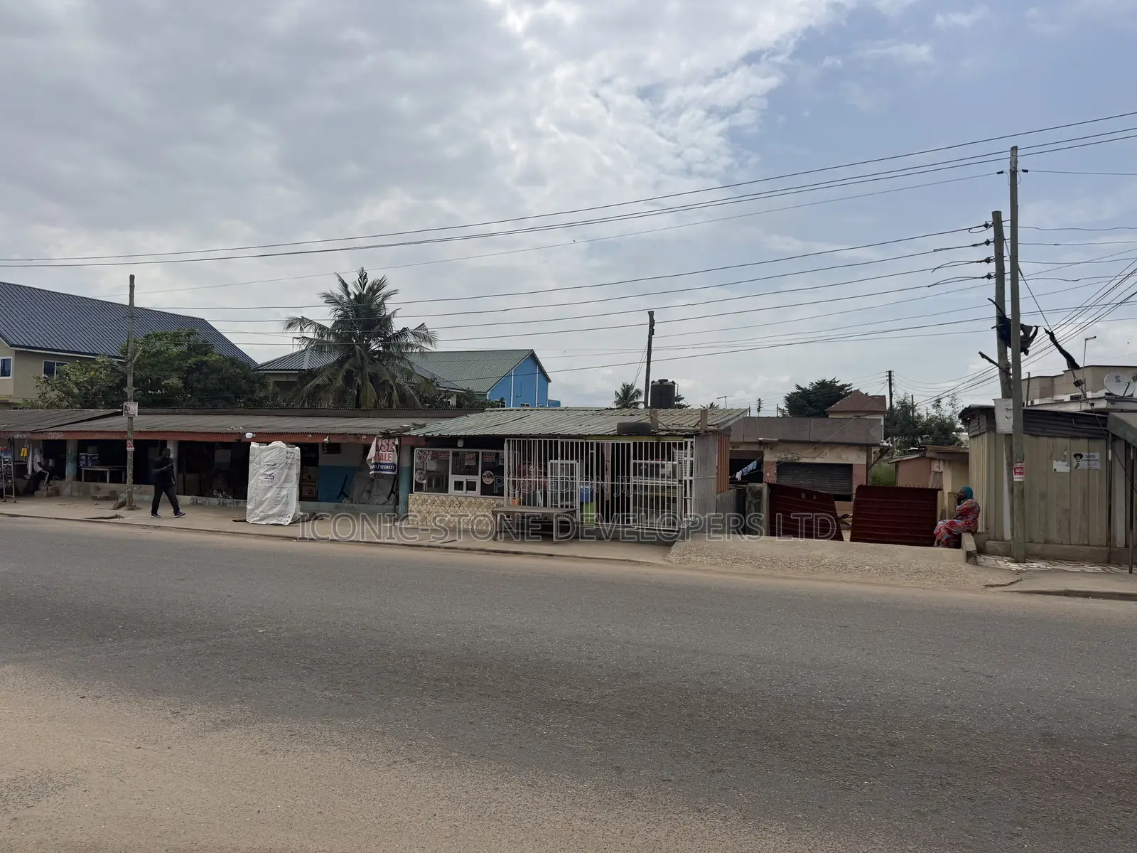 Main Roadside Land for Sale at Taifa Junction (160/130sqft)