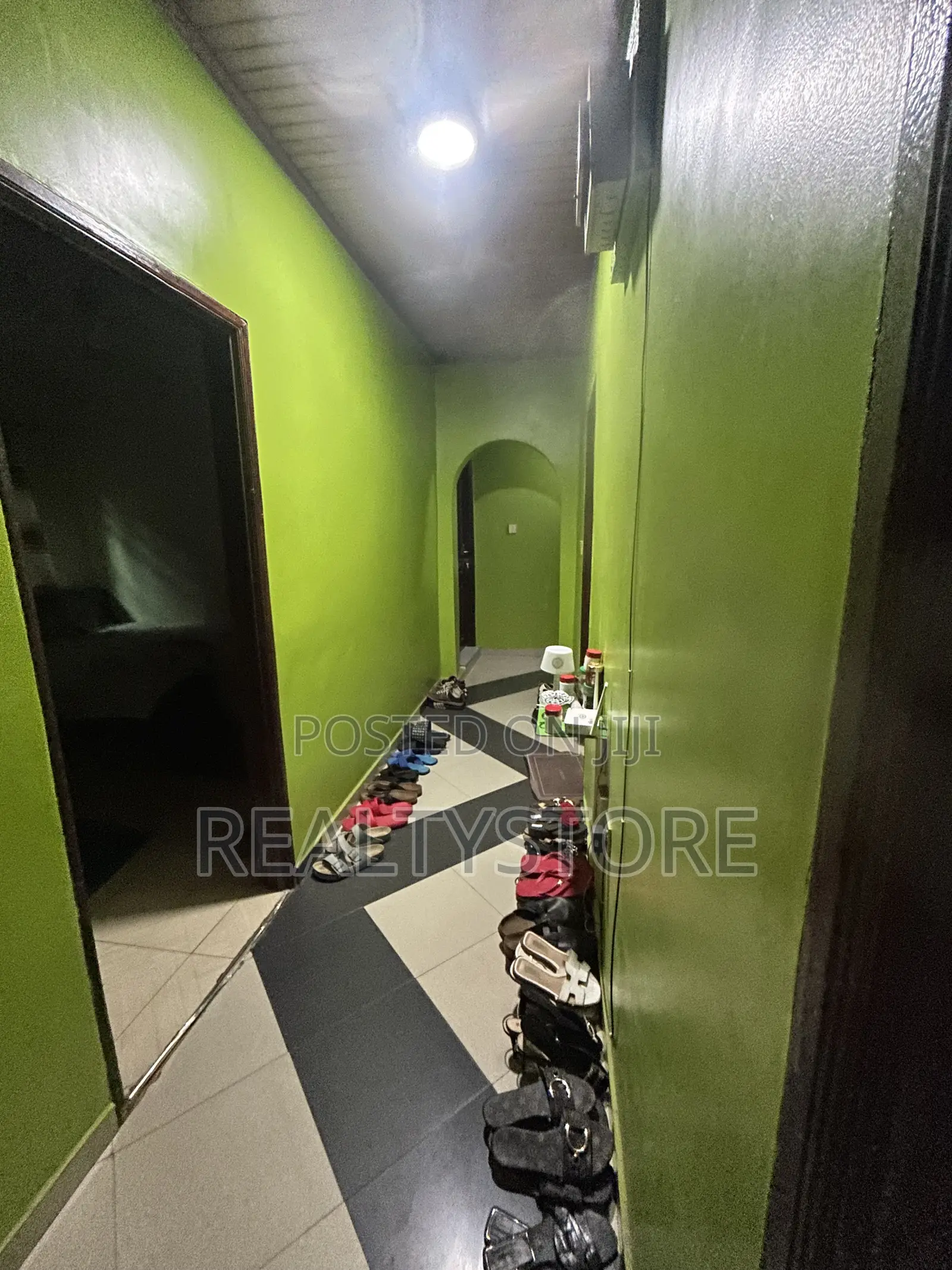 5bdrm House in Ashongman Estate, Accra Metropolitan for rent