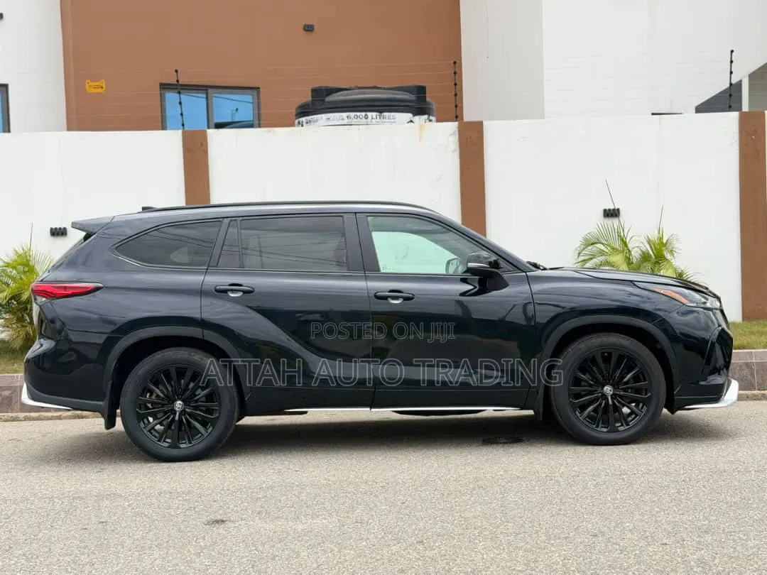 Toyota Highlander 2023 Black