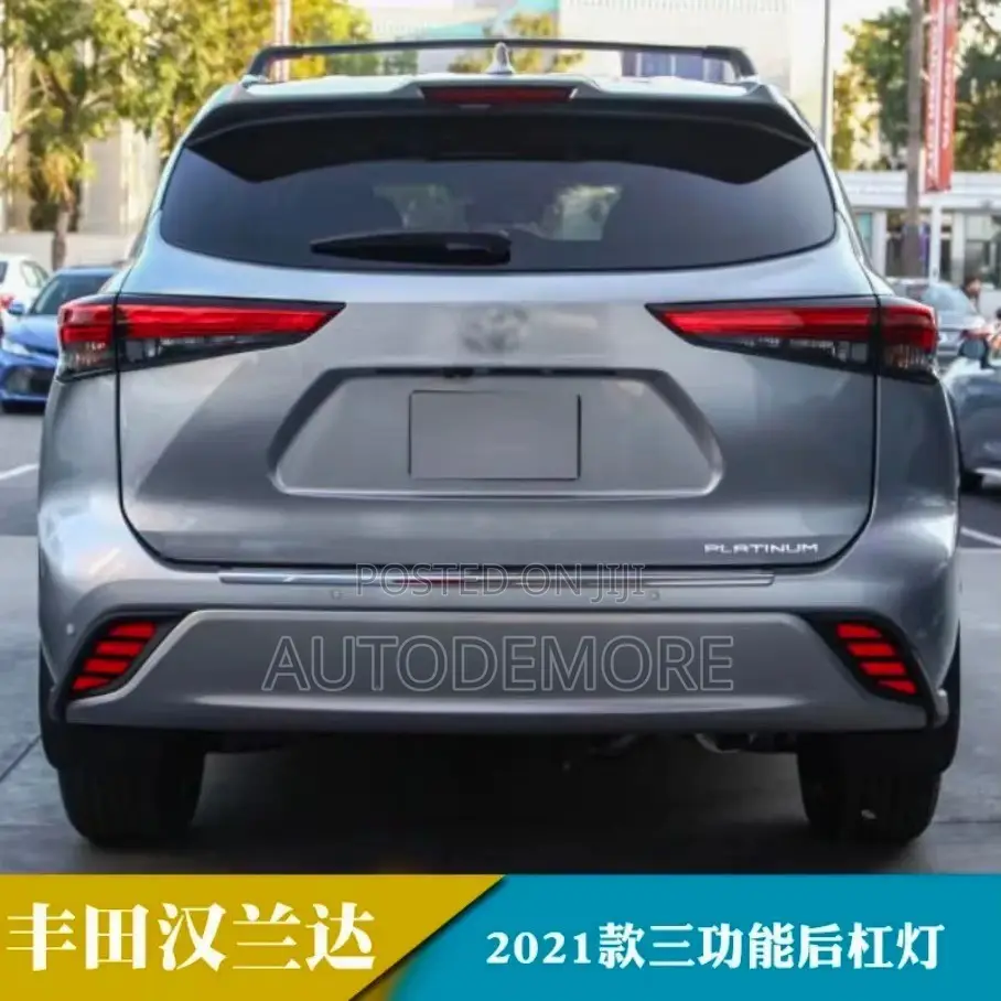 Toyota Highlander 2021 Rear Bumper Reflector Led