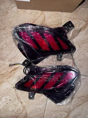 Toyota Highlander 2021 Rear Bumper Reflector Led