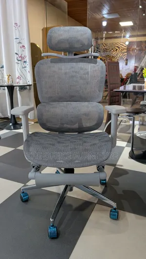 Ergonomic Office Swivel and Recliner