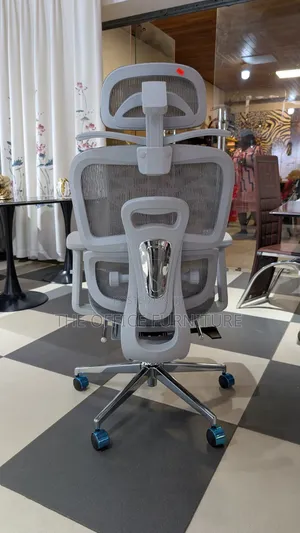 Ergonomic Office Swivel and Recliner