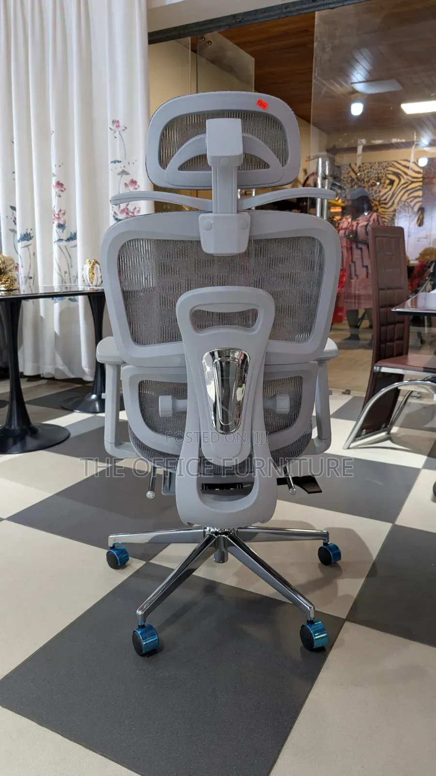 Ergonomic Office Swivel and Recliner