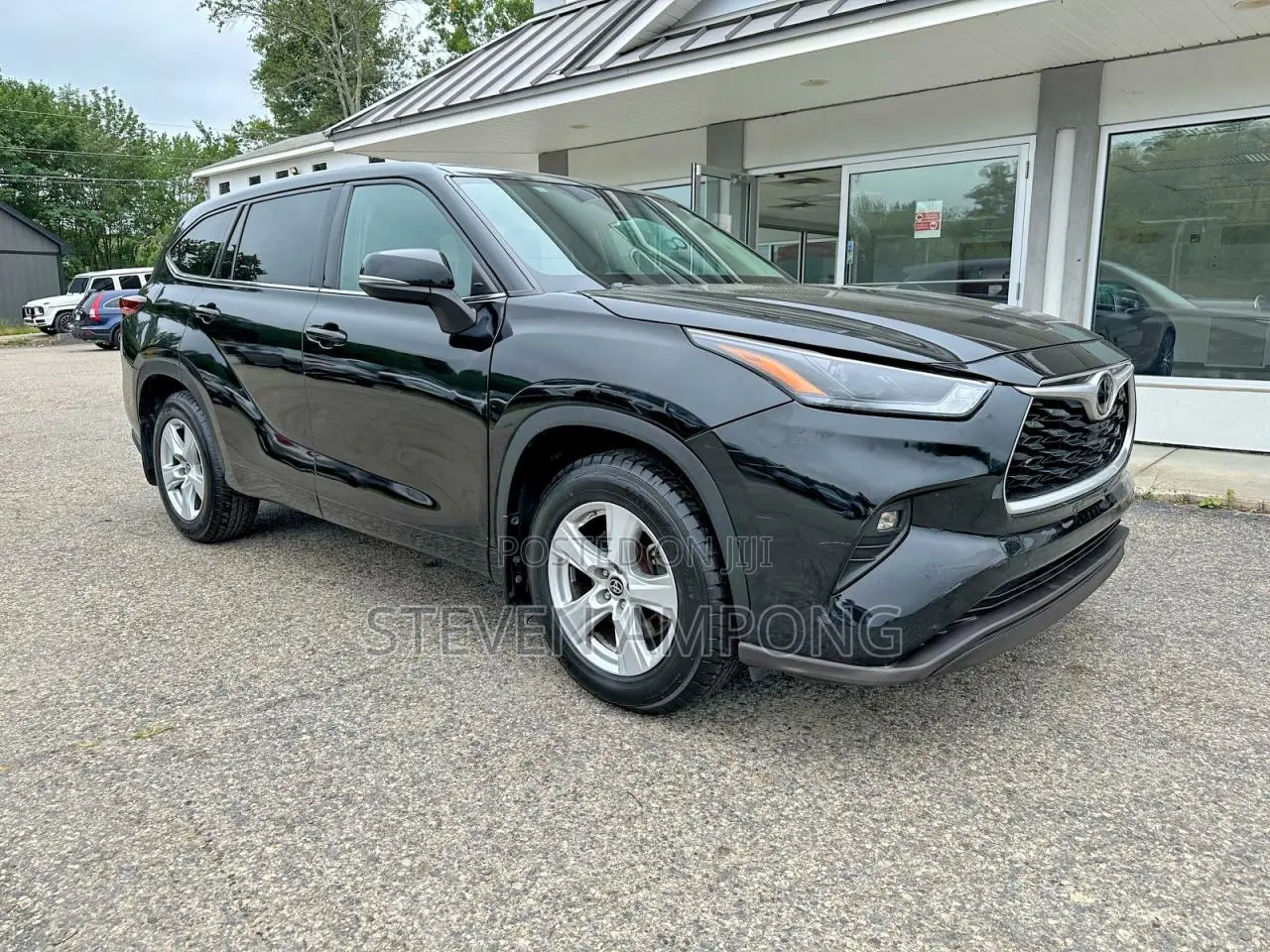 Toyota Highlander LE 2021 Black