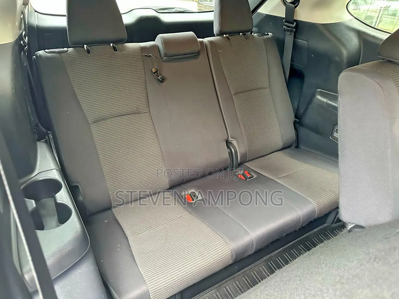 Toyota Highlander LE 2021 Black