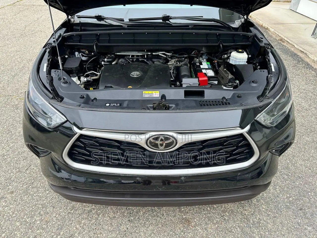 Toyota Highlander LE 2021 Black