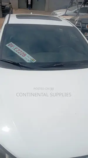 Hyundai Elantra 2018 White