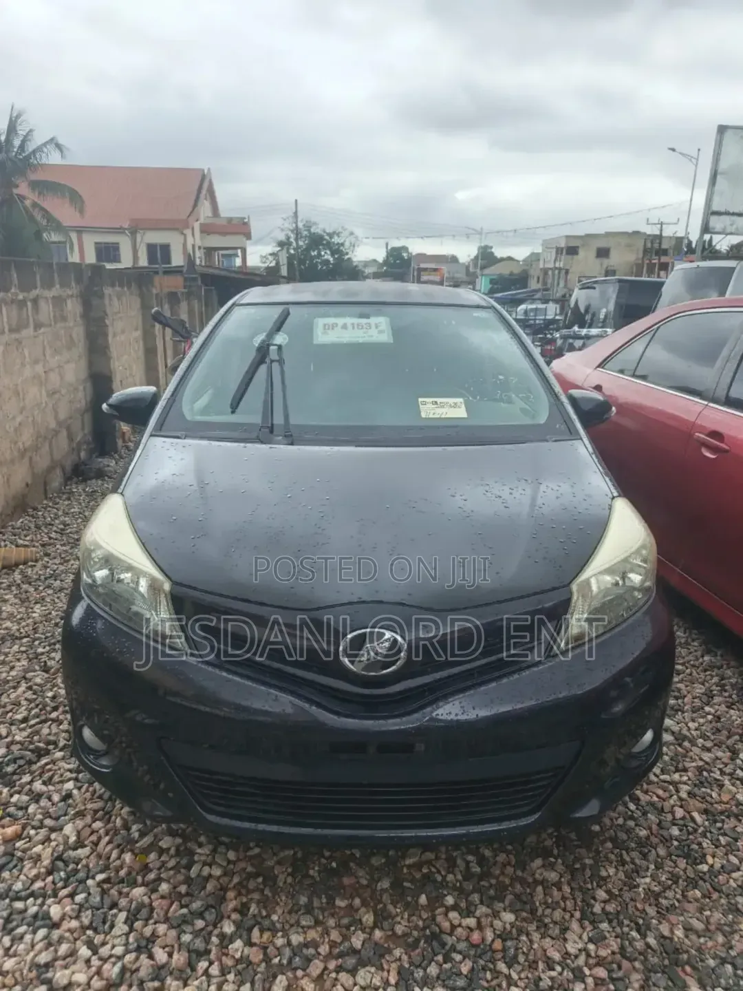 Toyota Vitz 1.3 FWD 5dr 2013 Black