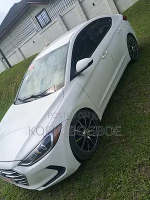 Hyundai Elantra 2017 White