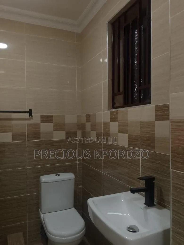 1bdrm Apartment in Oyarifa, Ghana Flag for rent