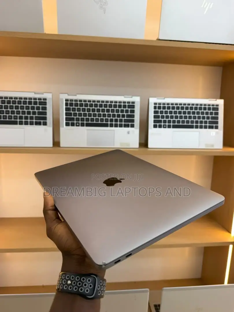 Laptop Apple MacBook Pro 2017 8GB Intel Core i5 SSD 128GB
