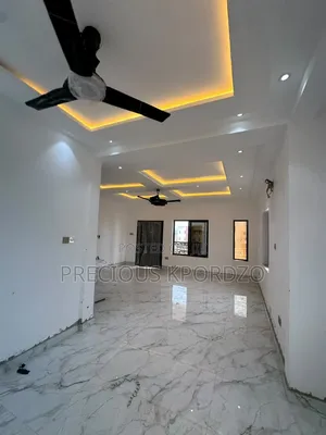 2bdrm Apartment in Lakeside Comm Estate for rent