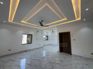 2bdrm Apartment in Lakeside Comm Estate for rent