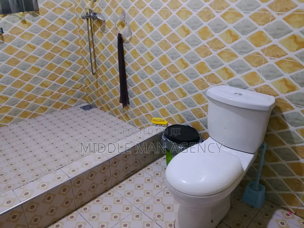 Furnished 4bdrm House in Middle Man Agency, Kumasi Metropolitan